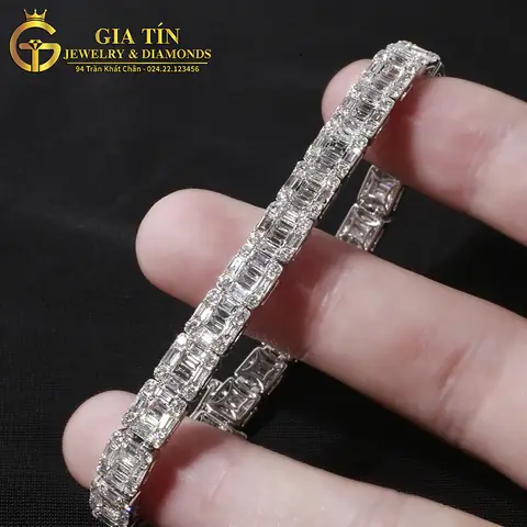 Giá Lắc Tay Vàng Trắng: Giá Bao Nhiêu? Các Yếu Tố Quyết Định Và Cách Chọn Mua Thông Minh