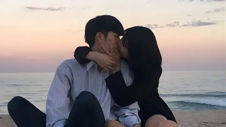 Giải Mã Giấc Mơ Hôn Môi: Ý Nghĩa, Điềm Báo Và Thông Điệp Cho Người Mơ Giải Mã Giấc Mơ Hôn Môi: Ý Nghĩa, Điềm Báo Và Thông Điệp Cho Người Mơ