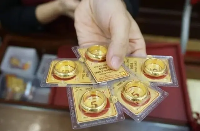 Giải Mã Giấc Mơ Thấy Vòng Vàng: Ý Nghĩa, Thông Điệp Và Cách Ứng Dụng Trong Đời Thực Giải Mã Giấc Mơ Thấy Vòng Vàng: Ý Nghĩa, Thông Điệp Và Cách Ứng Dụng Trong Đời Thực