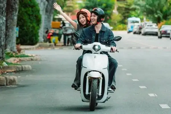 Giải Mã Giấc Mơ Thấy Xe Máy: Ý Nghĩa, Dấu Hiệu Và Con Số May Mắn