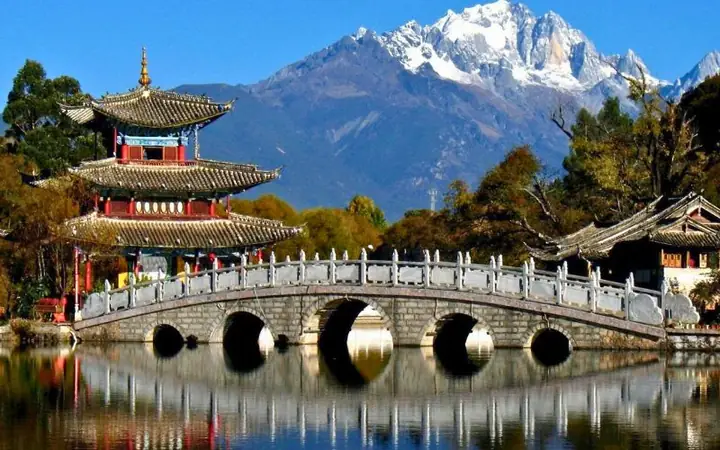 Tổng Quan Giang Tây Trung Quốc Như Thế Nào: Vị Trí, Cảnh Quan Và Kinh Nghiệm Du Lịch Cho Người Muốn Khám Phá