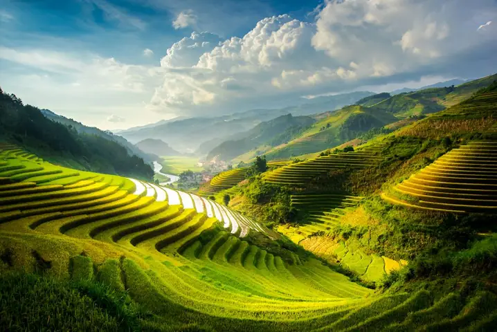 Hướng Dẫn Chi Tiết Cách Đi Hà Nội → Mù Cang Chải: Thời Gian, Phương Tiện, Lộ Trình & Mẹo Tiết Kiệm