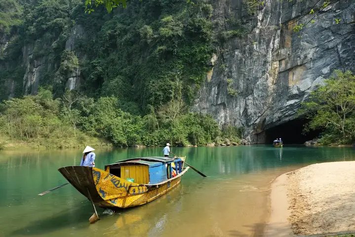Khoảng Cách Từ Hà Nội Đến Quảng Bình Bao Nhiêu Km Và Cách Di Chuyển Phù Hợp Khoảng Cách Từ Hà Nội Đến Quảng Bình Bao Nhiêu Km Và Cách Di Chuyển Phù Hợp