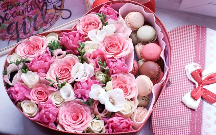 Tải Miễn Phí 1000+ Hình Ảnh 14/2 Đẹp Nhất: Hình Nền, Thiệp, Template Valentine 2026 Cho Mọi Thiết Bị