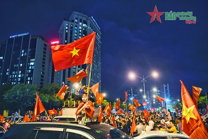 Hình Ảnh Ăn Mừng Chiến Thắng Của U23 Việt Nam: Khoảnh Khắc, Cảm Xúc Và Ý Nghĩa Đối Với Người Hâm Mộ
