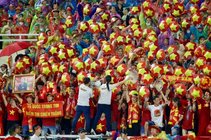Hình Ảnh Ăn Mừng Chiến Thắng Của U23 Việt Nam: Khoảnh Khắc, Cảm Xúc Và Ý Nghĩa Đối Với Người Hâm Mộ
