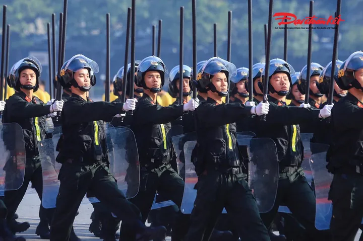 Tổng Hợp Hình Ảnh An Ninh Đẹp Và Ý Nghĩa Của Lực Lượng An Ninh Nhân Dân Dành Cho Người Yêu Nước: Từ Ảnh Tư Liệu Đến Hình Nền Tổng Hợp Hình Ảnh An Ninh Đẹp Và Ý Nghĩa Của Lực Lượng An Ninh Nhân Dân Dành Cho Người Yêu Nước: Từ Ảnh Tư Liệu Đến Hình Nền