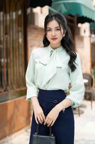 Khám Phá Hình Ảnh Áo Kiểu Nữ Đẹp Và Các Mẫu Áo Kiểu Đang Hot Nhất 2026 Khám Phá Hình Ảnh Áo Kiểu Nữ Đẹp Và Các Mẫu Áo Kiểu Đang Hot Nhất 2026