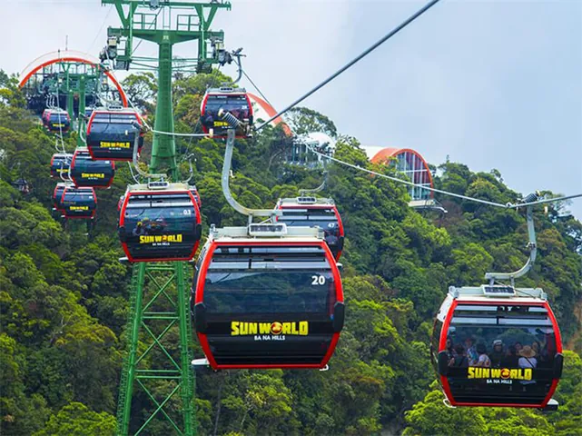 Chiêm Ngưỡng Hình Ảnh Bà Nà Hills Tuyệt Đẹp Cho Du Khách: Bộ Sưu Tập Các Tiểu Cảnh Từ Cầu Vàng Đến Làng Pháp Chiêm Ngưỡng Hình Ảnh Bà Nà Hills Tuyệt Đẹp Cho Du Khách: Bộ Sưu Tập Các Tiểu Cảnh Từ Cầu Vàng Đến Làng Pháp