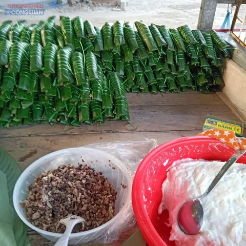 Khám Phá Hình Ảnh Bánh Tẻ (bánh Răng Bừa) Dành Cho Thực Khách Yêu Ẩm Thực Khám Phá Hình Ảnh Bánh Tẻ (bánh Răng Bừa) Dành Cho Thực Khách Yêu Ẩm Thực
