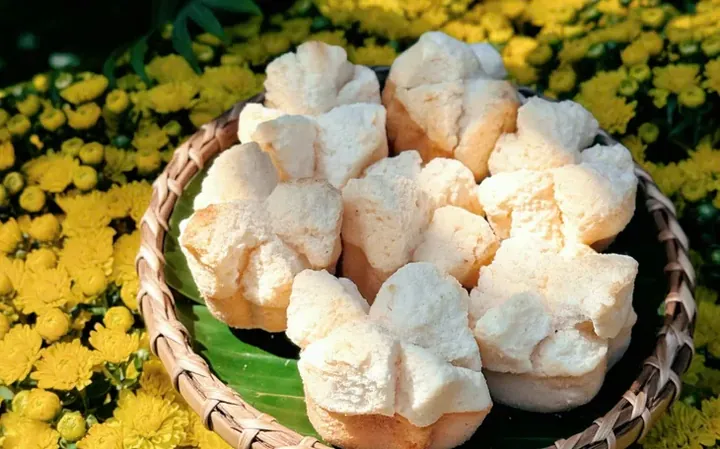 Khám Phá Hình Ảnh Bánh Thuẫn Và Ý Nghĩa Hoa Mai Năm Cánh Dành Cho Người Yêu Bánh Truyền Thống