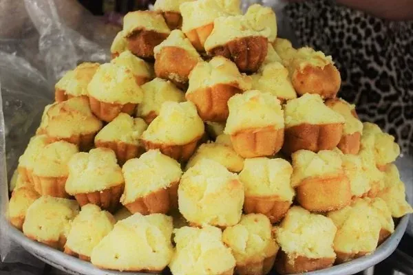 Khám Phá Hình Ảnh Bánh Thuẫn Và Ý Nghĩa Hoa Mai Năm Cánh Dành Cho Người Yêu Bánh Truyền Thống