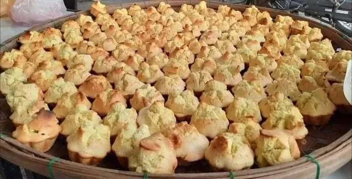 Khám Phá Hình Ảnh Bánh Thuẫn Và Ý Nghĩa Hoa Mai Năm Cánh Dành Cho Người Yêu Bánh Truyền Thống