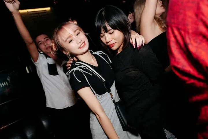 Tổng Hợp Hình Ảnh Bar Đẹp Tại Quán Bar Và Mẫu Thiết Kế Cho Chủ Đầu Tư Tổng Hợp Hình Ảnh Bar Đẹp Tại Quán Bar Và Mẫu Thiết Kế Cho Chủ Đầu Tư