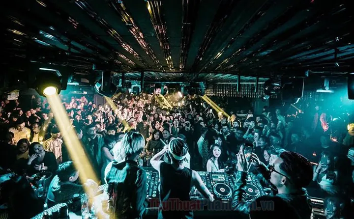 Tổng Hợp Hình Ảnh Bar Đẹp Tại Quán Bar Và Mẫu Thiết Kế Cho Chủ Đầu Tư Tổng Hợp Hình Ảnh Bar Đẹp Tại Quán Bar Và Mẫu Thiết Kế Cho Chủ Đầu Tư