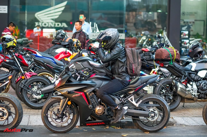 Tải Ngay 5.000+ Hình Ảnh Biker Miễn Phí: Bộ Sưu Tập Đa Dạng Cho Designer, Blogger & Fan Xe Mô Tô
