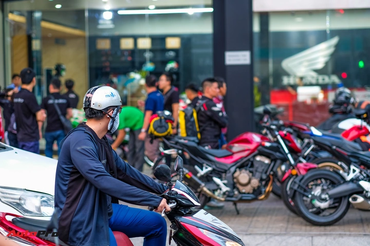 Tải Ngay 5.000+ Hình Ảnh Biker Miễn Phí: Bộ Sưu Tập Đa Dạng Cho Designer, Blogger & Fan Xe Mô Tô