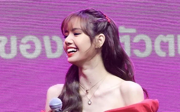 Tải Bộ Sưu Tập Hình Ảnh Blackpink Lisa Đẹp, Ngầu, Cute Mới Nhất Cho Fan Kpop Kèm Ảnh Chibi, Hình Nền