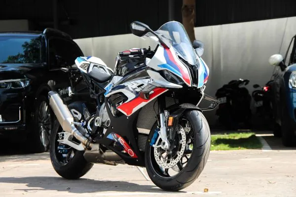Khám Phá Và Tải Xuống Bộ Sưu Tập Hình Ảnh Bmw S1000rr Chất Lượng Cao Dành Cho Tín Đồ Môtô Qua Các Góc Chụp Và Màu Sắc Đa Dạng