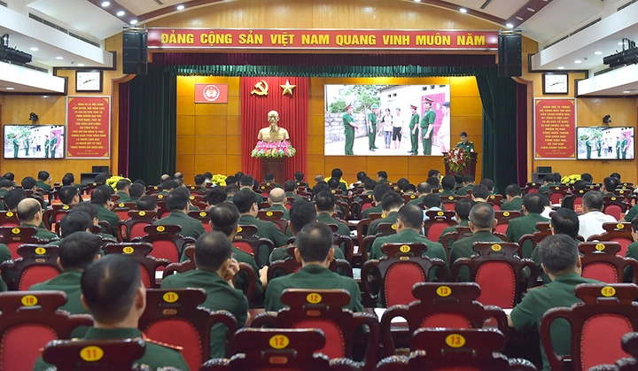Hình Ảnh “bộ Đội Cụ Hồ” Trong Lòng Nhân Dân: Tập Hợp Những Khoảnh Khắc Vinh Quang Và Tình Yêu Quân‑nhân