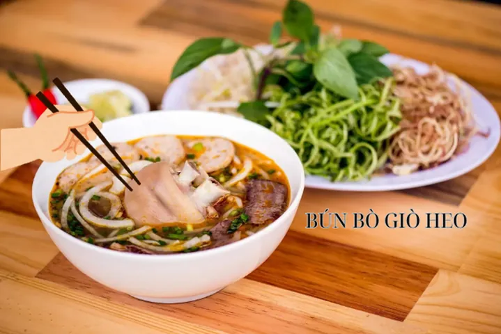 Khám Phá Hình Ảnh Bún Giò Heo Chuẩn Vị Cho Tín Đồ Ẩm Thực Cùng Các Biến Thể Đa Dạng Khám Phá Hình Ảnh Bún Giò Heo Chuẩn Vị Cho Tín Đồ Ẩm Thực Cùng Các Biến Thể Đa Dạng