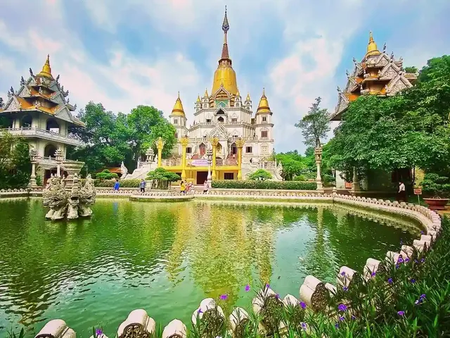 Chiêm Ngưỡng Hình Ảnh Bửu Long: Khu Du Lịch "vịnh Hạ Long Thu Nhỏ" Hấp Dẫn Du Khách Chiêm Ngưỡng Hình Ảnh Bửu Long: Khu Du Lịch "vịnh Hạ Long Thu Nhỏ" Hấp Dẫn Du Khách