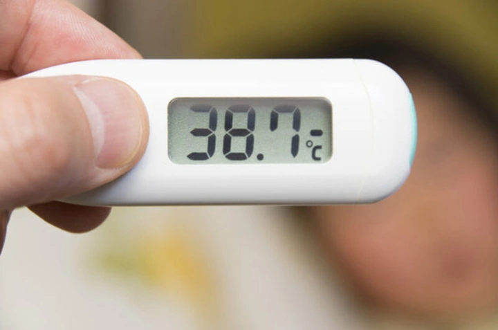 Tải Ngay Hình Ảnh Cặp Nhiệt Độ Sốt 38°c + Hướng Dẫn Đo Nhiệt Đúng Cách Cho Cha Mẹ Tải Ngay Hình Ảnh Cặp Nhiệt Độ Sốt 38°c + Hướng Dẫn Đo Nhiệt Đúng Cách Cho Cha Mẹ