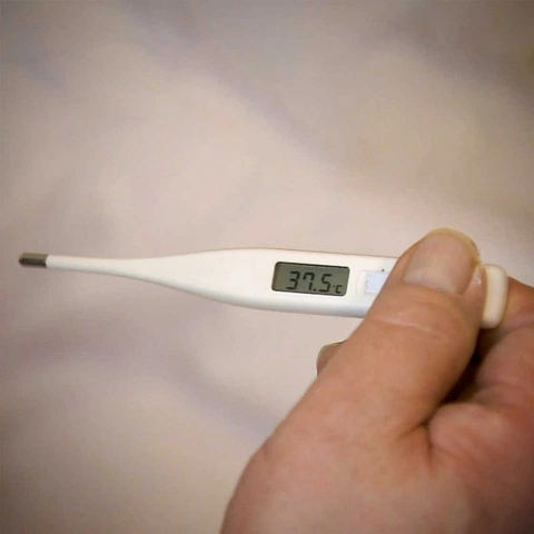 Tải Ngay Hình Ảnh Cặp Nhiệt Độ Sốt 38°c + Hướng Dẫn Đo Nhiệt Đúng Cách Cho Cha Mẹ Tải Ngay Hình Ảnh Cặp Nhiệt Độ Sốt 38°c + Hướng Dẫn Đo Nhiệt Đúng Cách Cho Cha Mẹ