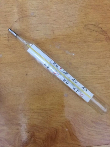 Tải Ngay Hình Ảnh Cặp Nhiệt Độ Sốt 38°c + Hướng Dẫn Đo Nhiệt Đúng Cách Cho Cha Mẹ Tải Ngay Hình Ảnh Cặp Nhiệt Độ Sốt 38°c + Hướng Dẫn Đo Nhiệt Đúng Cách Cho Cha Mẹ