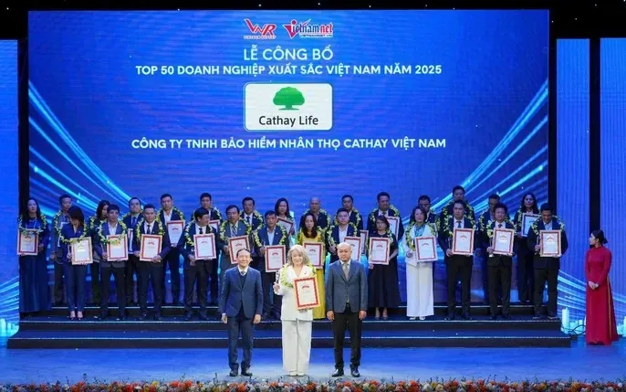 Xem Hình Ảnh Cathay Life Dành Cho Khách Hàng Tiềm Năng: Từ Logo Thương Hiệu Đến Văn Phòng Giao Dịch