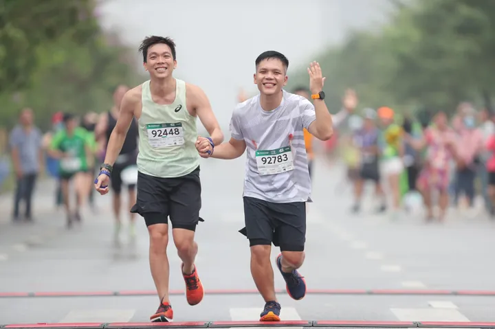 Tìm Và Tải Hình Ảnh Chạy Marathon Cho Vận Động Viên: Từ Ảnh Bib Đến Kho Ảnh Stock