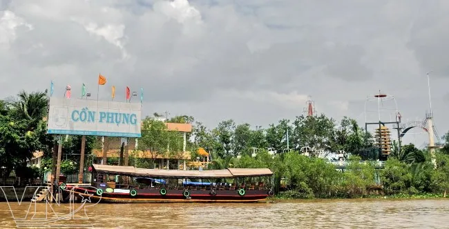 Chiêm Ngưỡng Hình Ảnh Cồn Phụng Cùng Các Góc Sinh Thái Nổi Bật Dành Cho Du Khách