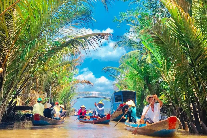 Chiêm Ngưỡng Hình Ảnh Cồn Phụng Cùng Các Góc Sinh Thái Nổi Bật Dành Cho Du Khách