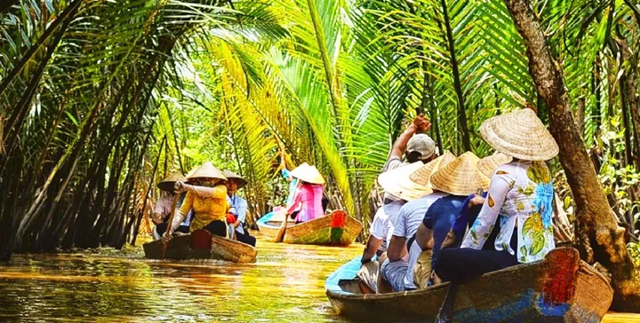 Chiêm Ngưỡng Hình Ảnh Cồn Phụng Cùng Các Góc Sinh Thái Nổi Bật Dành Cho Du Khách