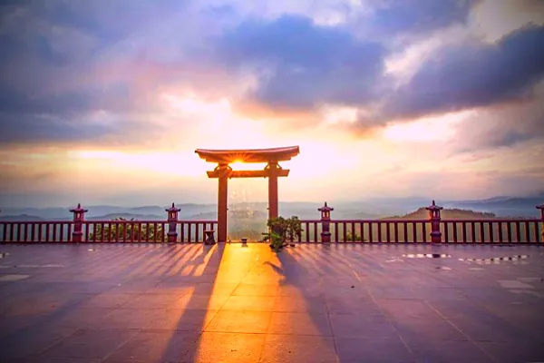 Chiêm Ngưỡng Hình Ảnh Cổng Trời Đẹp Ngoạn Mục Tại Sa Pa, Tam Đảo, Bali Cho Du Khách
