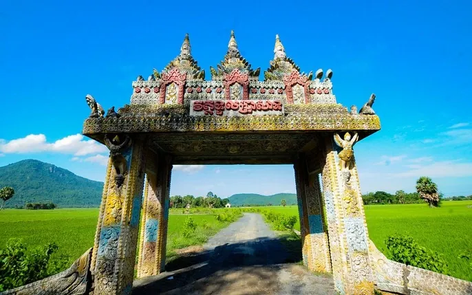 Chiêm Ngưỡng Hình Ảnh Cổng Trời Đẹp Ngoạn Mục Tại Sa Pa, Tam Đảo, Bali Cho Du Khách