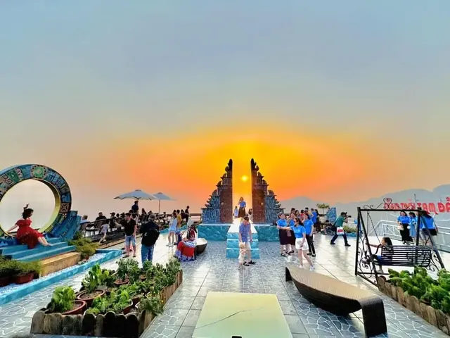 Chiêm Ngưỡng Hình Ảnh Cổng Trời Đẹp Ngoạn Mục Tại Sa Pa, Tam Đảo, Bali Cho Du Khách