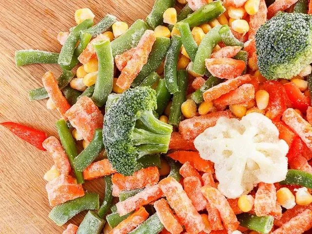 Xem Hình Ảnh Củ Dong (khoai Riềng) Và Đặc Điểm Nhận Biết Các Loài Dong Riềng Đỏ, Trắng Cho Người Nội Trợ