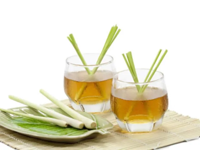 Xem Hình Ảnh Củ Dong (khoai Riềng) Và Đặc Điểm Nhận Biết Các Loài Dong Riềng Đỏ, Trắng Cho Người Nội Trợ