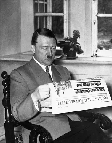 Khám Phá Bộ Sưu Tập Hình Ảnh Hiếm Và Chưa Công Bố Của Adolf Hitler Dành Cho Người Yêu Lịch Sử