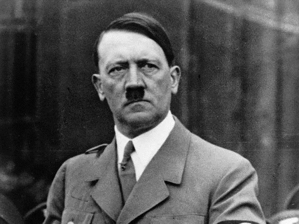 Khám Phá Bộ Sưu Tập Hình Ảnh Hiếm Và Chưa Công Bố Của Adolf Hitler Dành Cho Người Yêu Lịch Sử