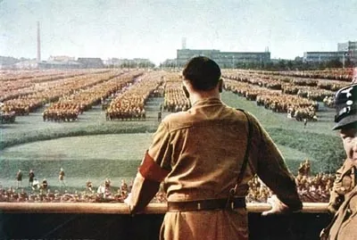 Khám Phá Bộ Sưu Tập Hình Ảnh Hiếm Và Chưa Công Bố Của Adolf Hitler Dành Cho Người Yêu Lịch Sử