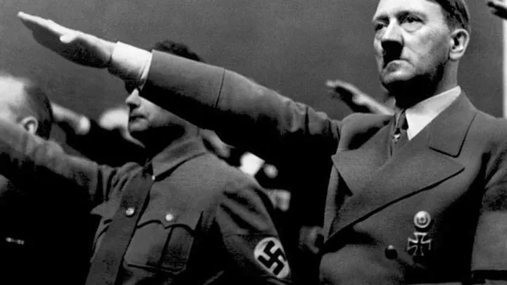Khám Phá Bộ Sưu Tập Hình Ảnh Hiếm Và Chưa Công Bố Của Adolf Hitler Dành Cho Người Yêu Lịch Sử