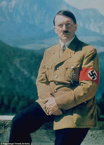 Khám Phá Bộ Sưu Tập Hình Ảnh Hiếm Và Chưa Công Bố Của Adolf Hitler Dành Cho Người Yêu Lịch Sử