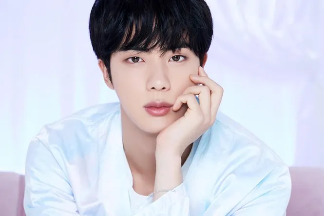 Chiêm Ngưỡng Hình Ảnh Jin (bts) Dành Cho Fan K-pop: Tổng Hợp Bộ Sưu Tập Ảnh Đời Thường Và Quân Ngũ