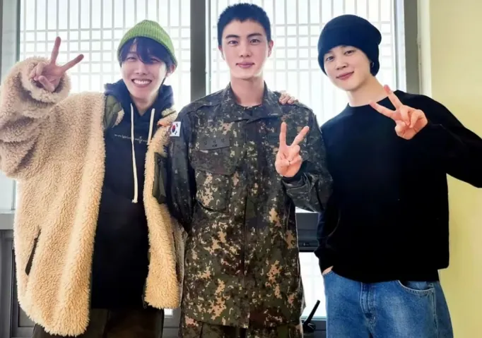Chiêm Ngưỡng Hình Ảnh Jin (bts) Dành Cho Fan K-pop: Tổng Hợp Bộ Sưu Tập Ảnh Đời Thường Và Quân Ngũ
