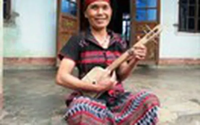 Xem Hình Ảnh Đàn Tam: Cấu Tạo, Phân Loại Và So Sánh Với Tam Thập Lục Cho Người Mới Tìm Hiểu Xem Hình Ảnh Đàn Tam: Cấu Tạo, Phân Loại Và So Sánh Với Tam Thập Lục Cho Người Mới Tìm Hiểu