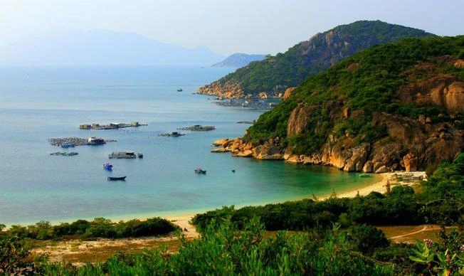 Hình Ảnh Đảo Bình Ba Cam Ranh: Bộ Sưu Tập Đỉnh Cao Dành Cho Du Khách Và Nhiếp Ảnh Gia Hình Ảnh Đảo Bình Ba Cam Ranh: Bộ Sưu Tập Đỉnh Cao Dành Cho Du Khách Và Nhiếp Ảnh Gia