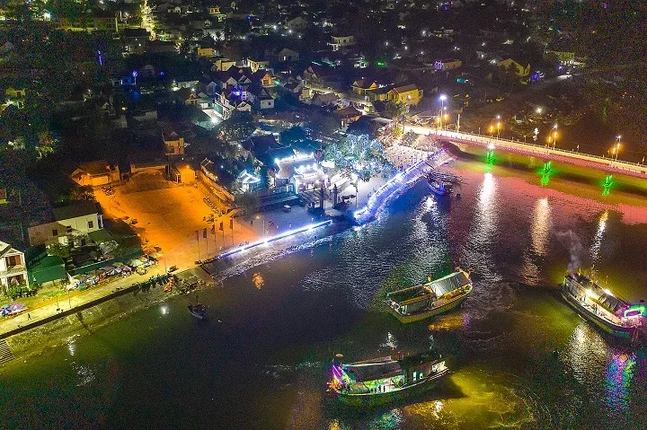 Chiêm Ngưỡng Hình Ảnh Đền Cờn Nghệ An: Bộ Sưu Tập Ảnh Thực Tế Và Vị Trí Linh Thiêng Cho Khách Hành Hương Chiêm Ngưỡng Hình Ảnh Đền Cờn Nghệ An: Bộ Sưu Tập Ảnh Thực Tế Và Vị Trí Linh Thiêng Cho Khách Hành Hương