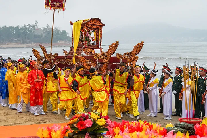 Chiêm Ngưỡng Hình Ảnh Đền Cờn Nghệ An: Bộ Sưu Tập Ảnh Thực Tế Và Vị Trí Linh Thiêng Cho Khách Hành Hương Chiêm Ngưỡng Hình Ảnh Đền Cờn Nghệ An: Bộ Sưu Tập Ảnh Thực Tế Và Vị Trí Linh Thiêng Cho Khách Hành Hương